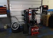 Tire service equipment at Auto Trust Centre